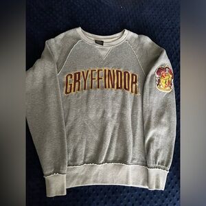 UNIVERSAL Studios - Harry Potter
Gryffindor Crewneck Sweatshirt - Women’s XS